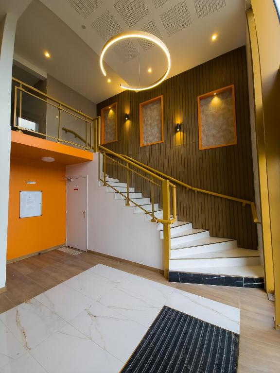 Hall d'accueil de la résidence à Fort-de-France